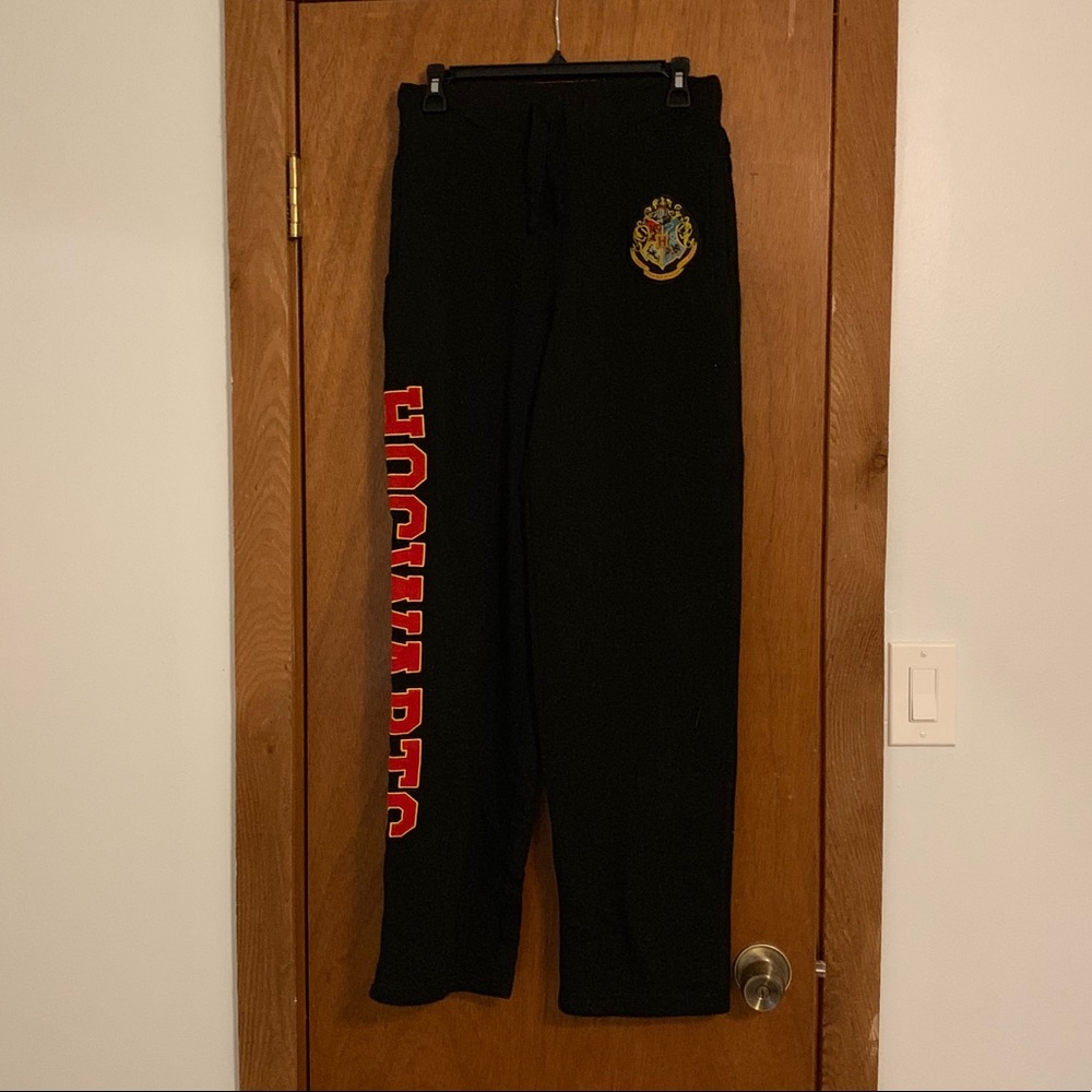 Hogwarts sweatpants sz adult small